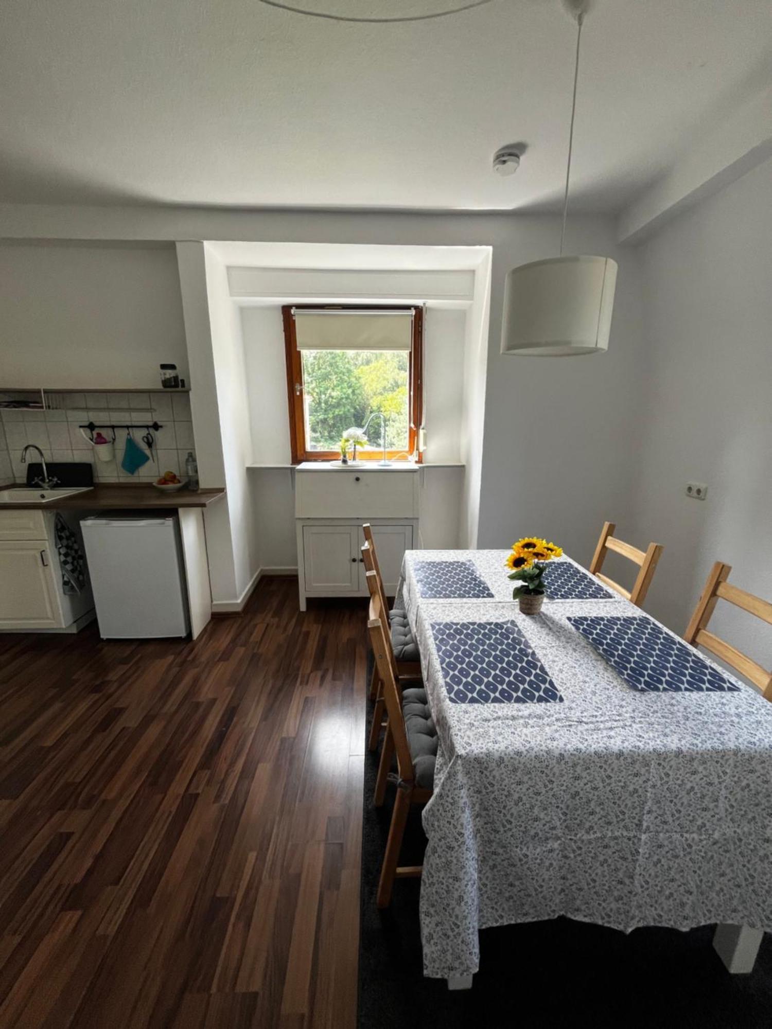 Idyllisch Wohnen An Der Ruhr Apartment Hattingen Bagian luar foto
